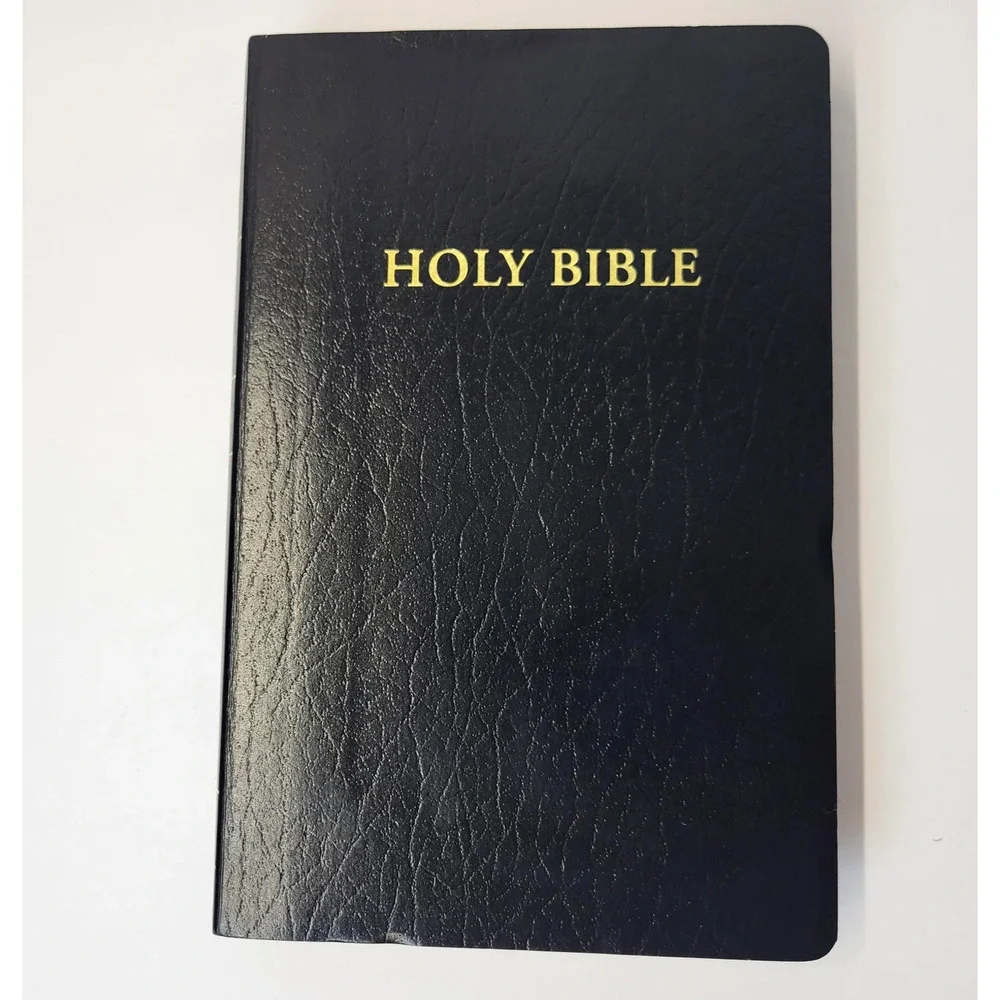 Holy Bible NLT Gift & Award Edition‎ Tyndale Black Leather Red Letter Book